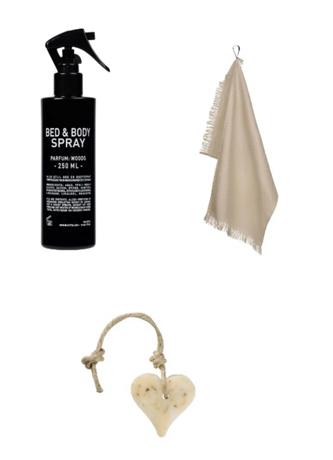 Set Bed en bodyspray Amber, wafeldoek en hart 55 gram rozenbloesem